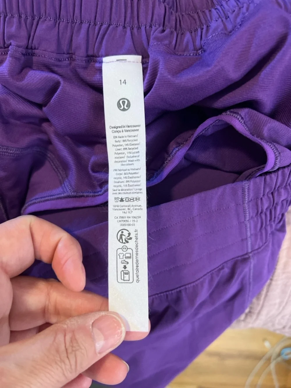 Lululemon Hotty Hot HR 2.5” Lined Shorts Purple Size 14 NWT - Picture 3 of 4